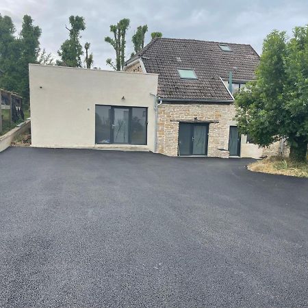 Studio Loft Du Lac Avec Terrasse Avec Vue Sur Le Lac Et La Motte Apartment Vaivre-et-Montoille Exterior photo